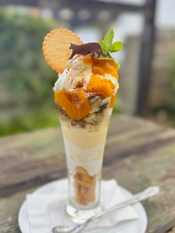 kiriクリームチーズのアイスとパンプキンハニーパフェ
